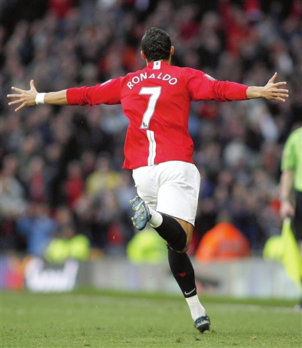 泰臣在採訪 泰臣在採訪