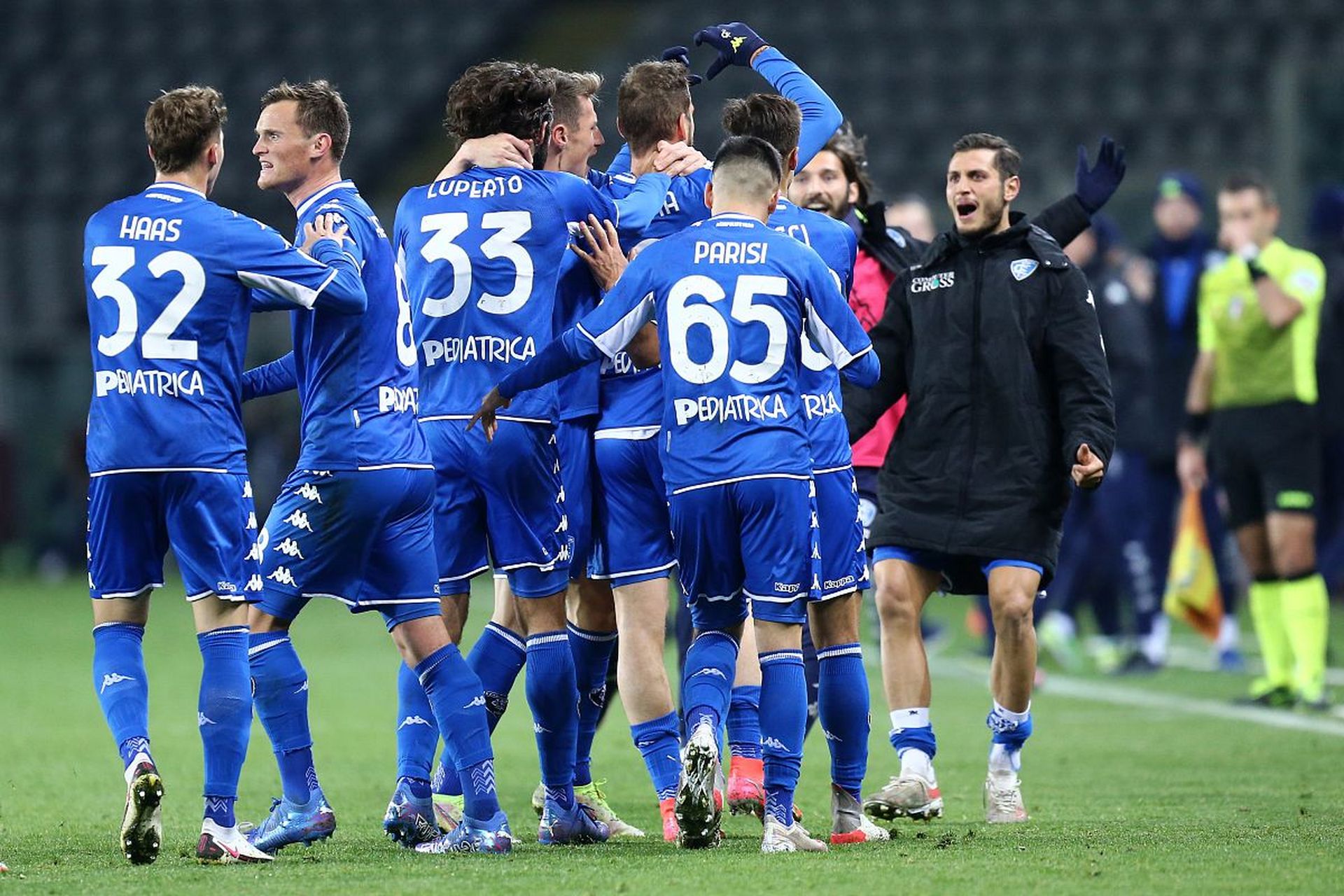 势动荡不安 势动荡不安